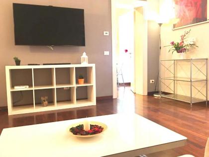 8 HOME - image 12