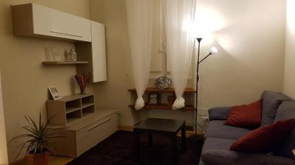Rome Apartment Colosseo S 1 Floor - image 1