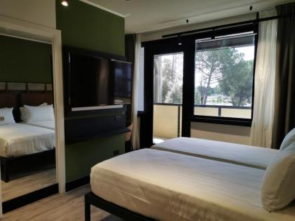 MOVIE MOVIE HOTEL - image 11