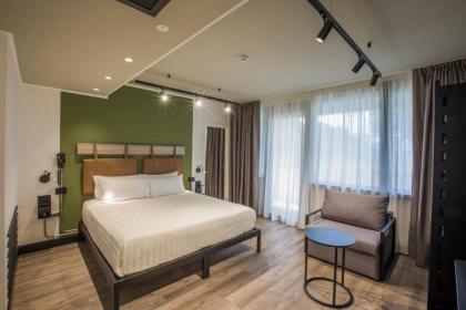 MOVIE MOVIE HOTEL - image 13