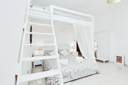 BBHOmE tRAStEVERE StAtION Charme  Chic Rome 