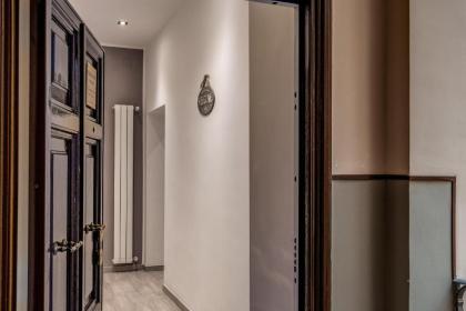 Vatican Royal Apartment - image 19