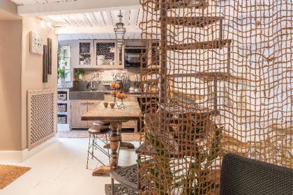 Charming Luxury Navona Apartment  - image 2