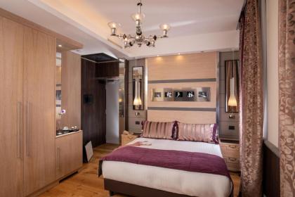 Small Luxury Inn Rome by The Goodnight Company - image 17