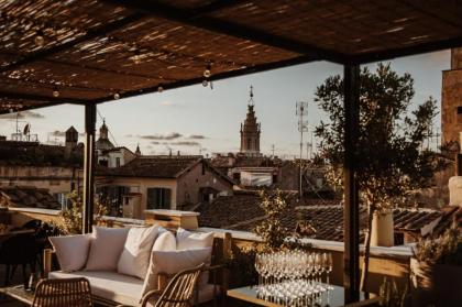 The Vista Rooms & Terrace - image 3