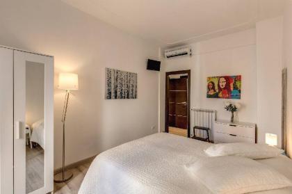 Ml Apartment - Caracalla 2