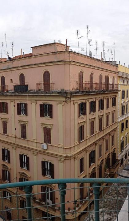 Romalive Hotel - image 22