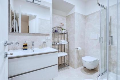 iFlat Trevi's Stylish Paradise - image 4