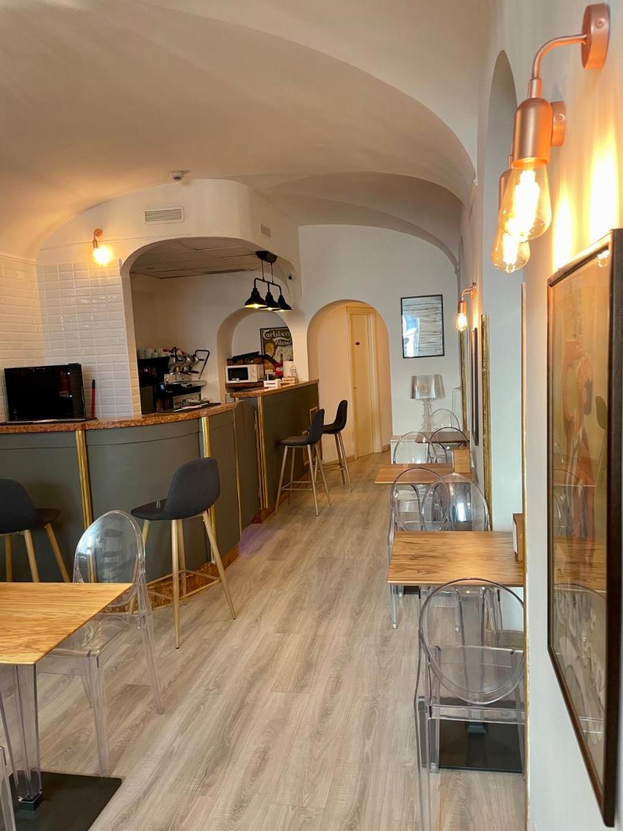 Domus Colosseo Hotel - image 6