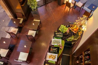 Hotel Cosmopolita - image 3