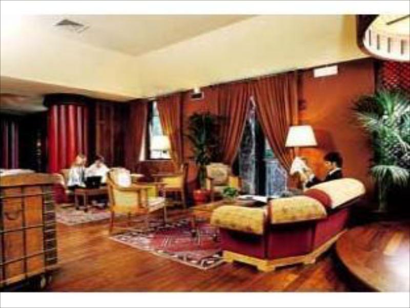 Hotel Colony - main image