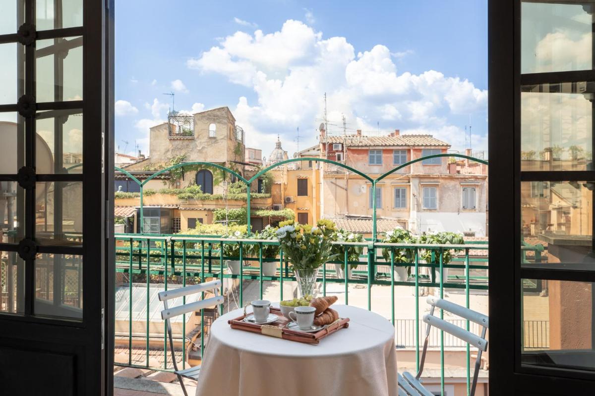 iFlat Margutta Colors on Canvas Apartment - main image