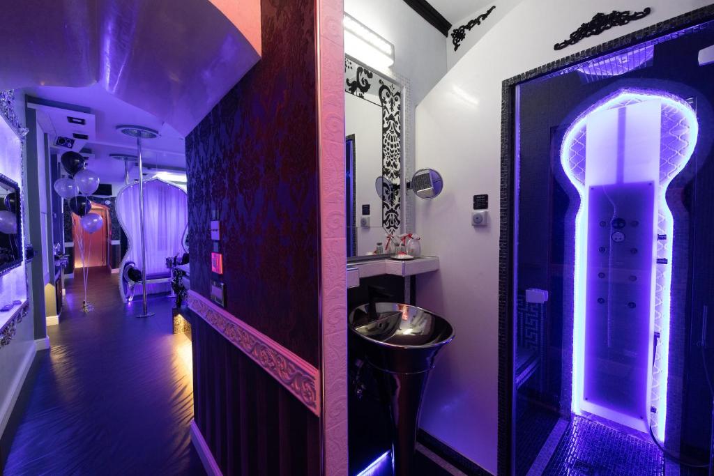 Erossuite GuestHouse - image 2