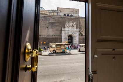 Residenza Vaticano - image 1