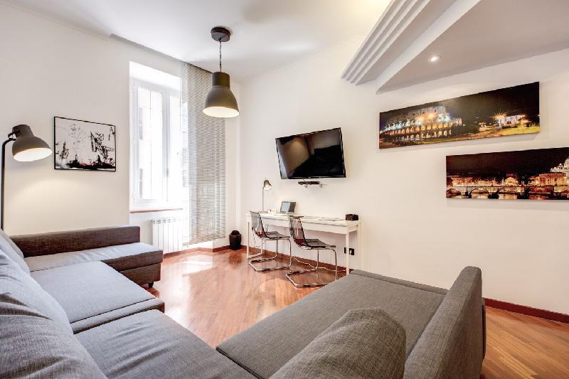 DIAMOND 2 Lux Apartment  - image 2