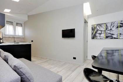 LITTLE GEM Apartment WI-FI A/C Netflix - image 19