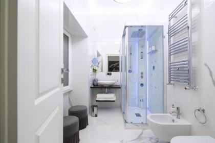 Roma Deluxe Apartments - image 22