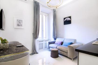 Roma Deluxe Apartments - image 23