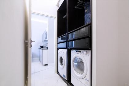 Roma Deluxe Apartments - image 30