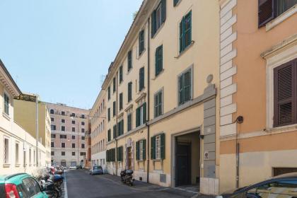 Scala Santa  Laterano Open Space