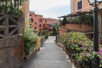 Borghetto Colli Lanzi Studio Flat - image 16