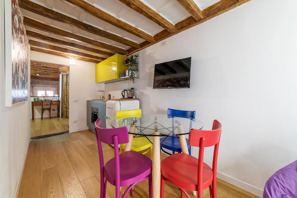 Largo di Torre Argentina Cozy Studio - image 2