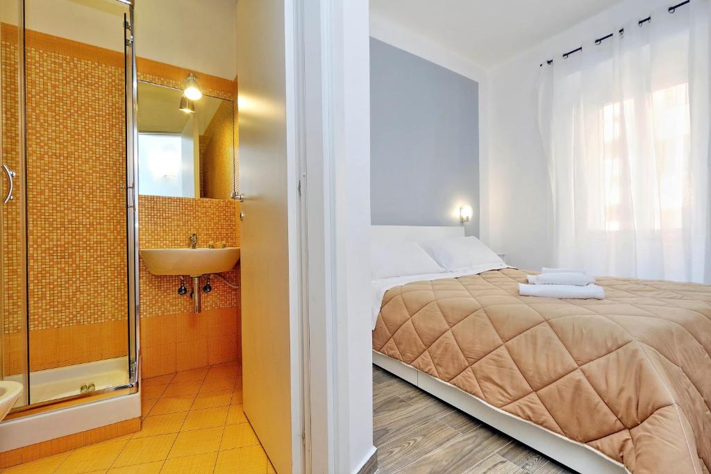 Deco's Place Roma Cloe - image 6