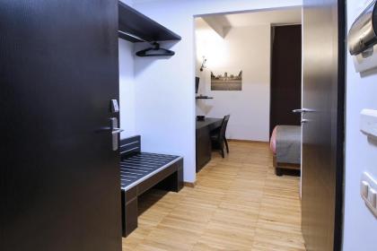Guest House della Valle Roma - image 12
