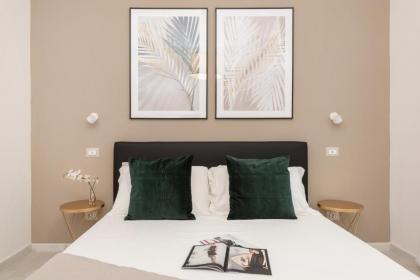 White Flat Santa Croce - image 11