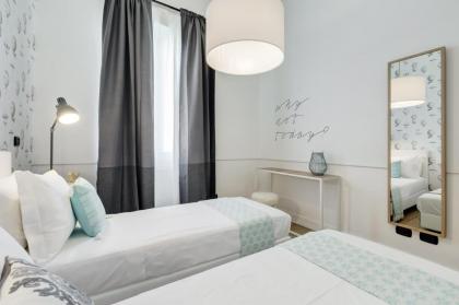 BMGA l Glam Industrial 3-Bed Apartment in Termini - image 12