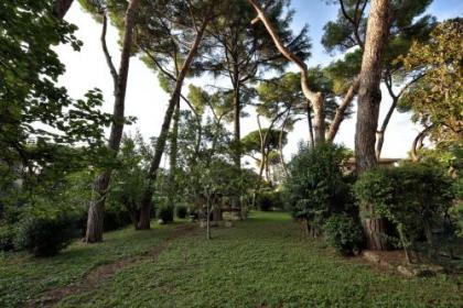 Comfort Rooms Villa Gaia Tor Vergata - image 11