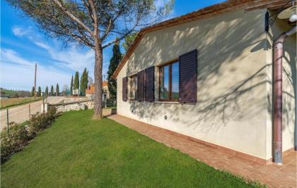 Stunning home in Colle di Val dElsa with Outdoor swimming pool Sauna and 2 Bedrooms Rome 