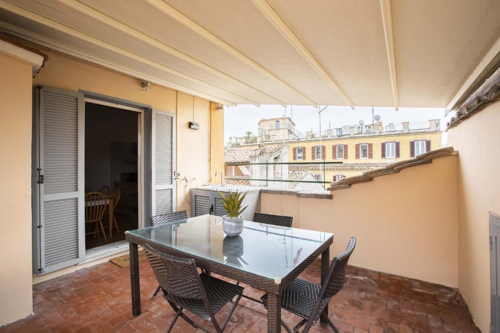 ROMAC - Condotti Penthouse in the Spanish Steps area - image 3