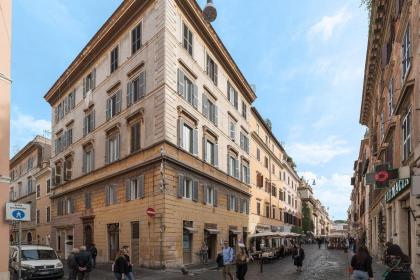 iFlat Vatican High-End Apartment - image 22