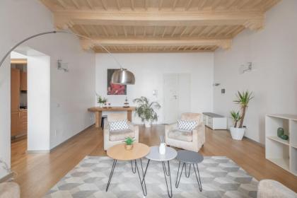 iFlat Navona White and Stylish Apartment - image 11