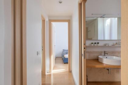 iFlat Navona White and Stylish Apartment - image 19