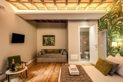 Vite 21 Luxury Room - image 15