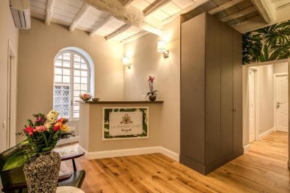 Vite 21 Luxury Room - image 17