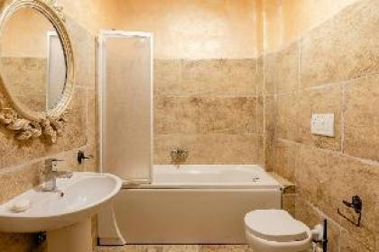 Apartment For 4 People - image 5