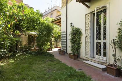 Lemon Tree Apartment Sistine Chapel - image 20