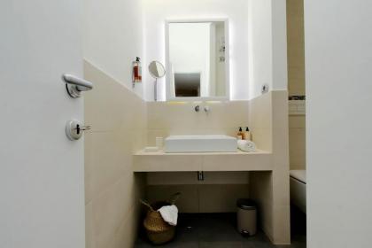 Take me Rome - Trastevere Suites & Spa - image 17