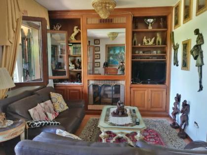 luxury 3-Bedrooms villa near the sea in Rome - image 26