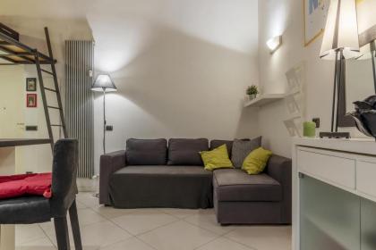 Porta Pia and Villa Torlonia Quiet Apartment - image 3