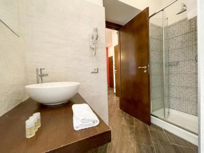 Veneto Boutique Suites - image 12