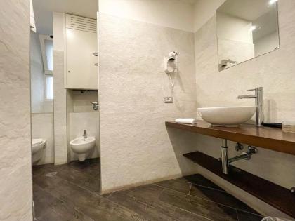Veneto Boutique Suites - image 6