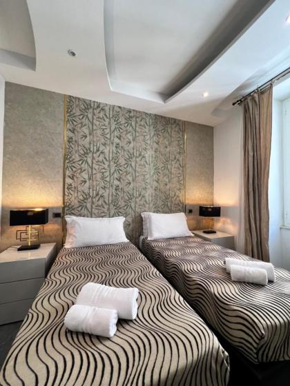 Daphne Luxury Suites - image 16