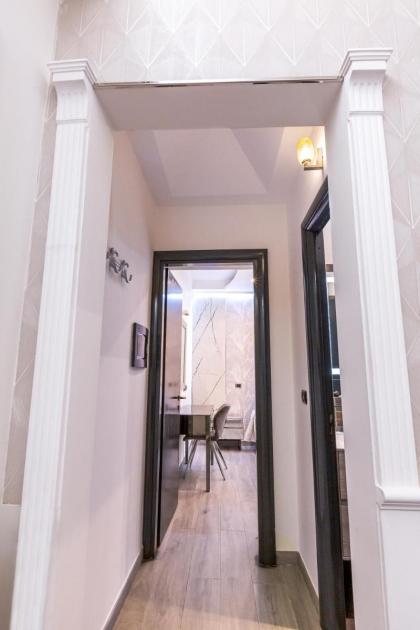 Daphne Luxury Suites - image 19