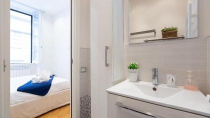 Vittoria Rental in Rome - image 11