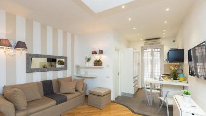 Vittoria Rental in Rome - image 16