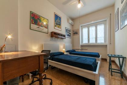 Roomy and Bright Apartment with Terrace - image 27